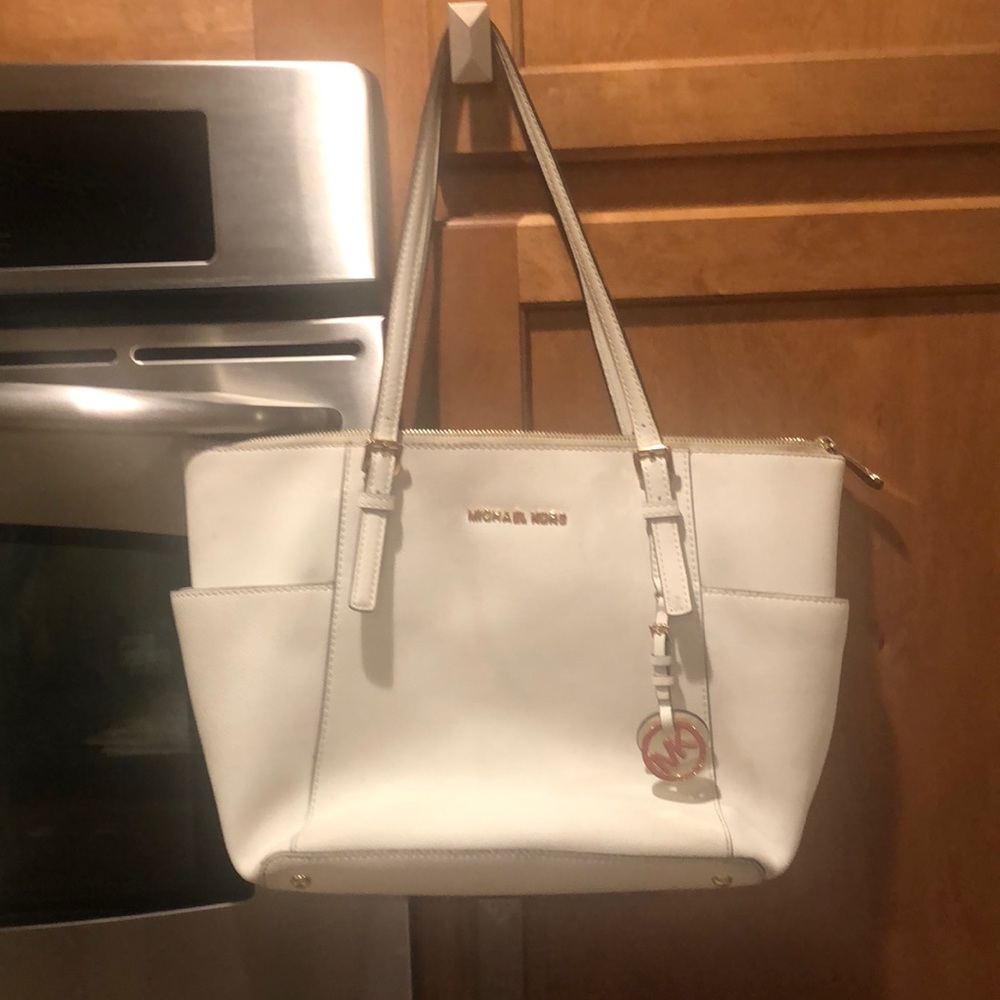 White Saffiano leather Michael Kors jet set shoulder bag medium